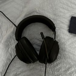 Razer Kraken Ultimate – USB Gaming Headset (Gaming Headphones for PC, PS4 and Switch Dock with Surround Sound, ANC Microphone and RGB Chroma)