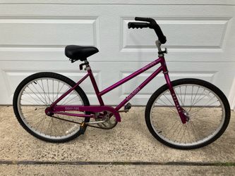 Lady’s Caloi Beach Cruiser