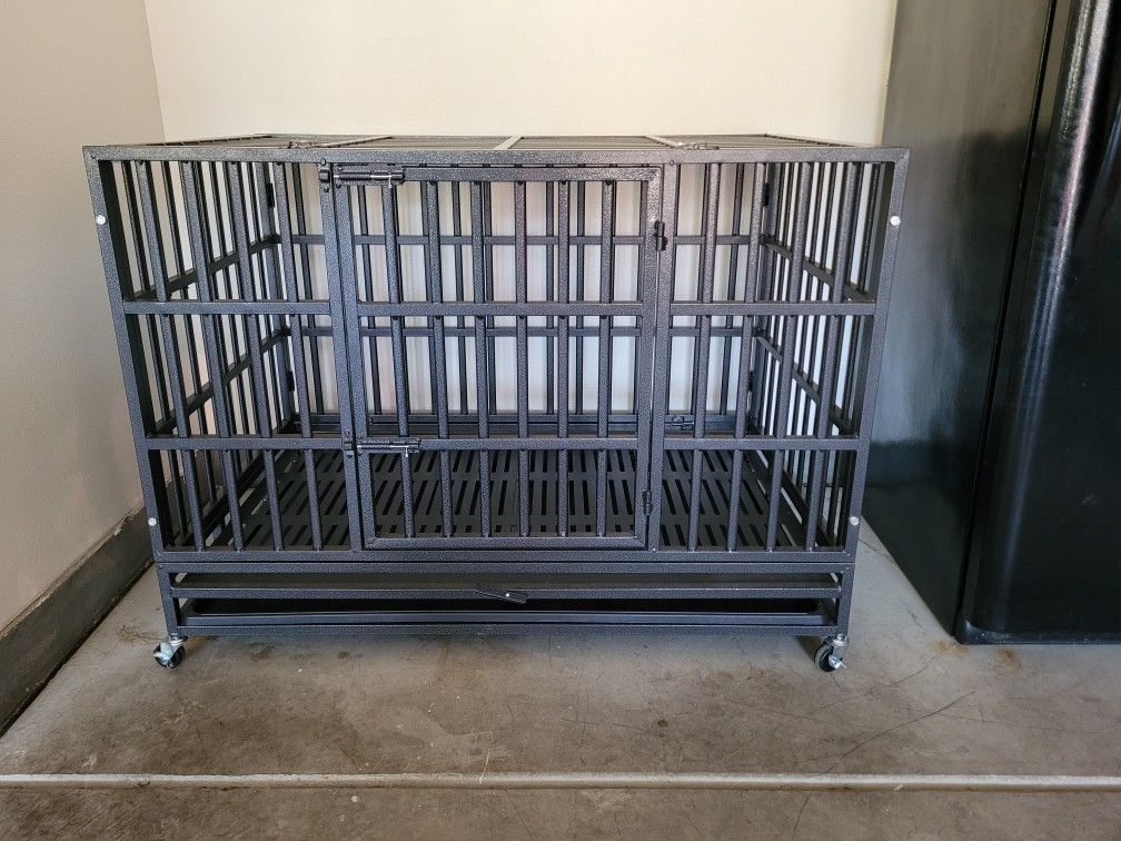 Heavy Duty Dog Crate.