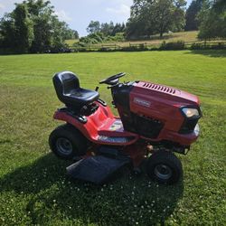 Craftsman Hydrostatic Lawn Tractor 