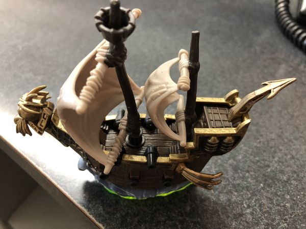 skylanders pirate ship figure