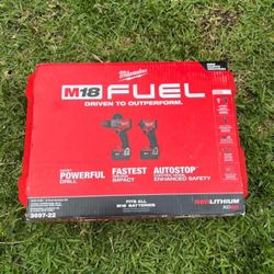 Milwaukee Sets Of Drills M18 4GEN 
