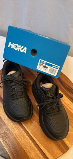 Hoka bondi black 6.5 / tenis negros