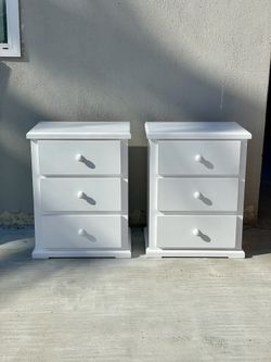 Solid Wood White Nightstands