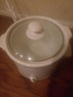 New Crockpot Slow Cooker 2 Quart Size for Sale in Tucker, GA - OfferUp