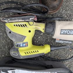Ryobi 1/4 Sheet Sander