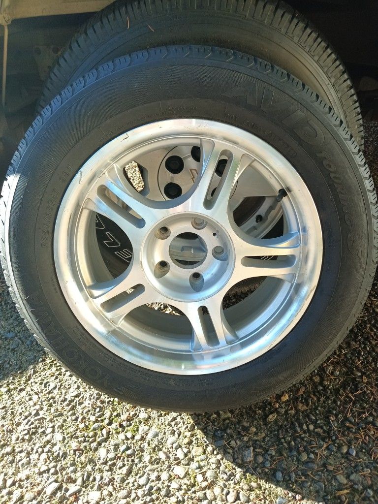 225x60x17 American Racing Alloy Wheel 17x7