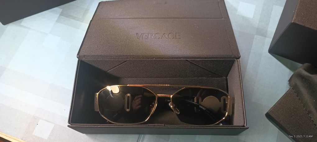 VERSACE MENS SUNGLASSES 