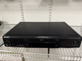 Sony CD/DVD player  DVP-S530D 