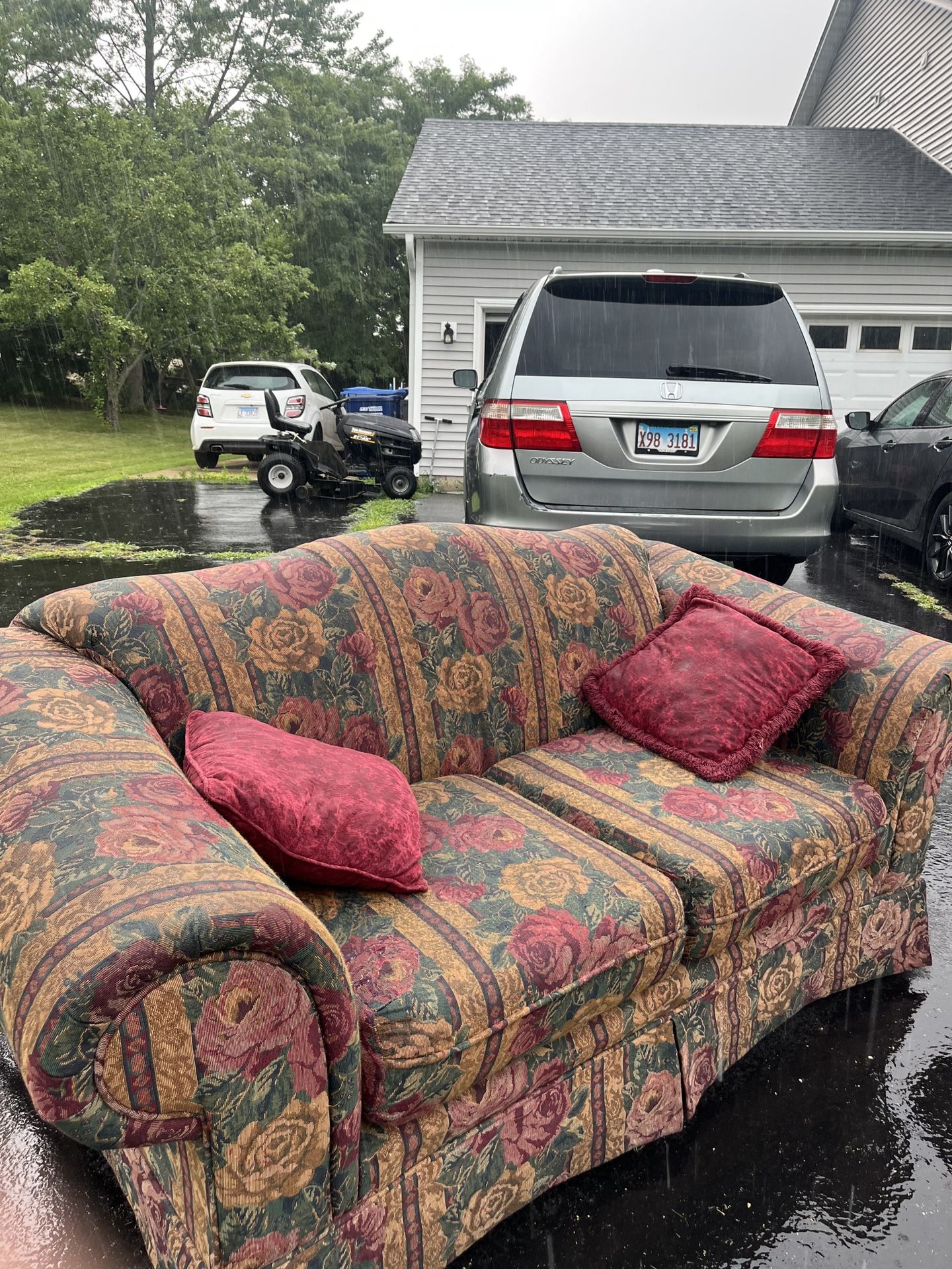 Free Couch And Loveseat