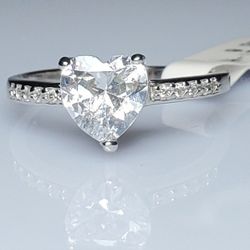 25ct Heart Shape Cubic Zirconias Ring Size 6