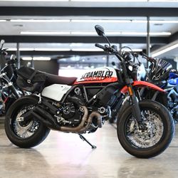 2022 DUCATI SCRAMBLER URBAN MOTARD