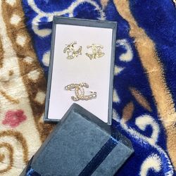 Gift box + luxury earrings c h a n e l symbol + ring