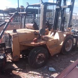 HAVE A 1997  FORKLIFT GOOR WORKING CONDITION 