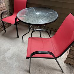 Outdoor table and chairs