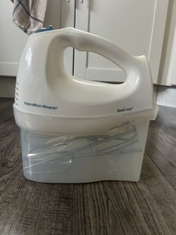 Hamilton Beach 6 Speed Mixer w/Attachments