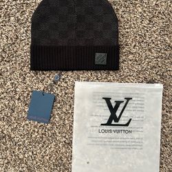 LV Beanie (Brandnew With Tags)