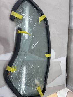  McLaren 650s driver side  window glass 2015-2017 