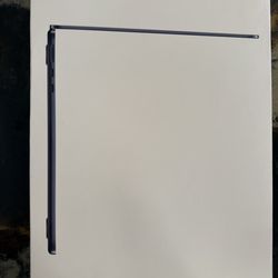 M2 MacBook Air 13-in. (Midnight)