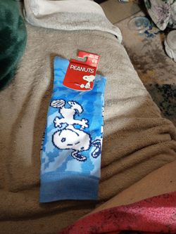Peanuts women's sock crew new size 8/ 12