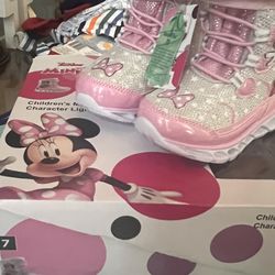 Disney girls light up toddler boots