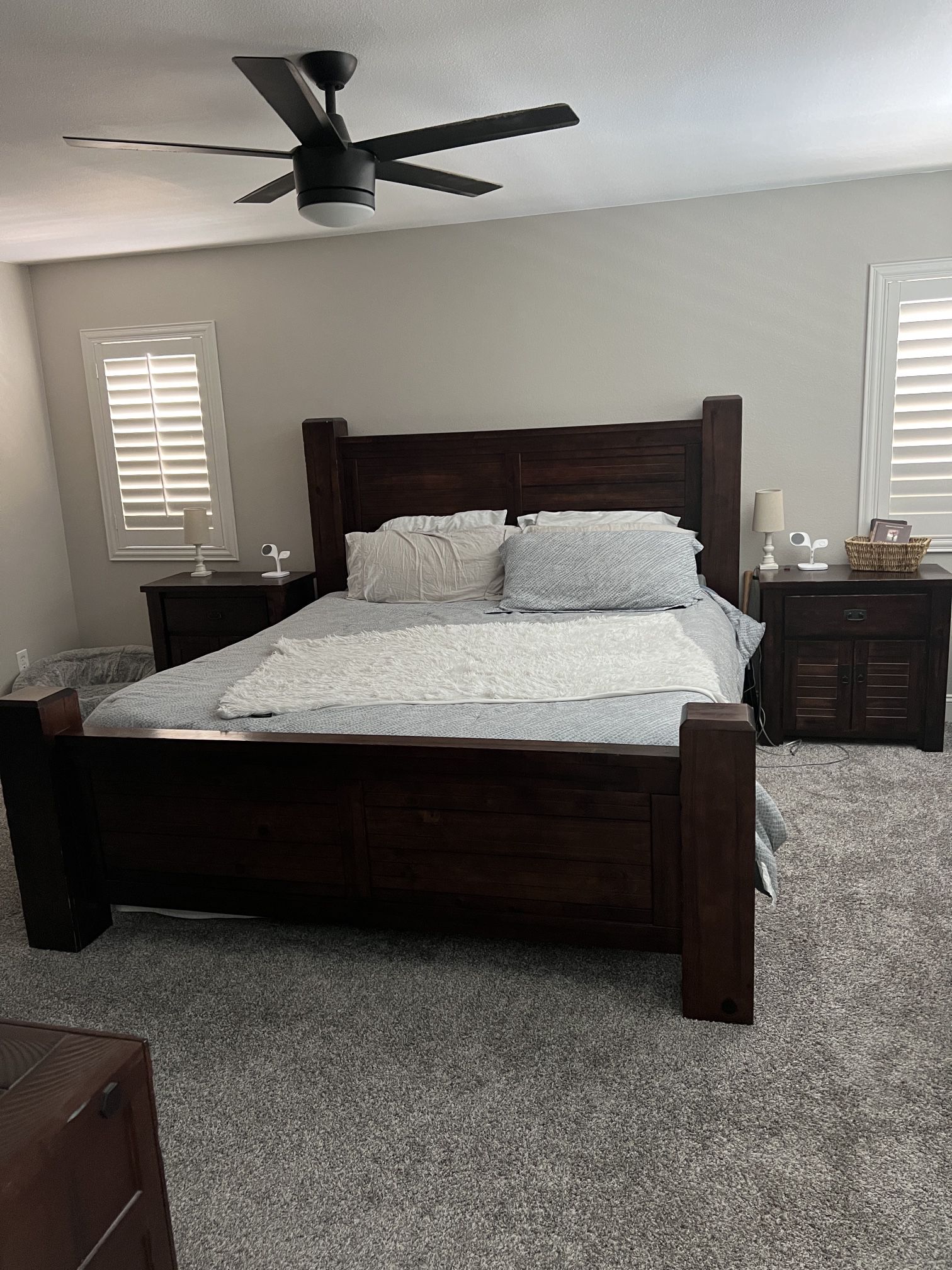 7 Piece Hard Wood King Bedroom Set 