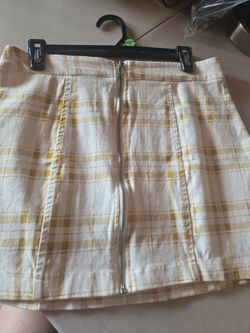 Skirt $8 forever 21 medium