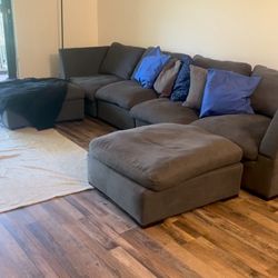 Modular color gray 4 pieces+2 puff