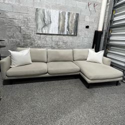 Beige Soft Sectional (Delivery)