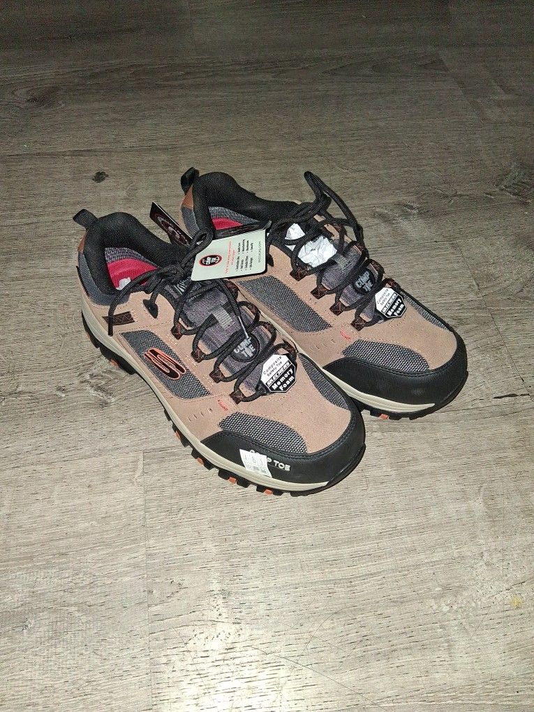 SKETCHERS WORK BOOTS SIZE 11