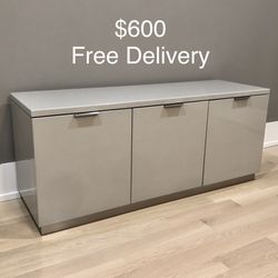 50 inch “Cattelan Italia” high gloss tv cabinet stand console sideboard- Free Delivery 