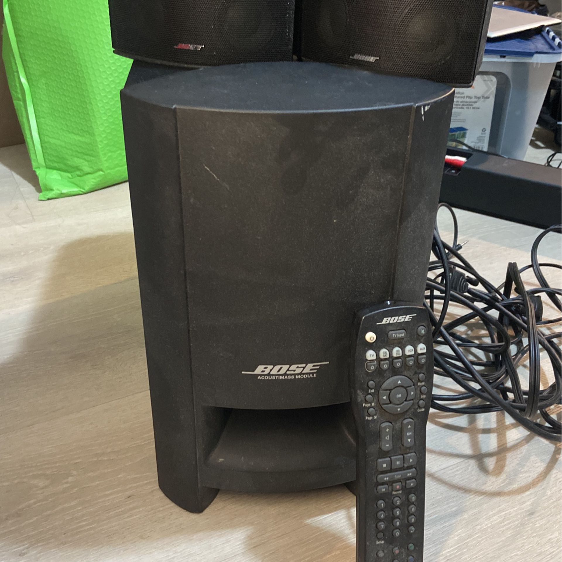 $280 Bose CineMate GS series II digital home theater system 