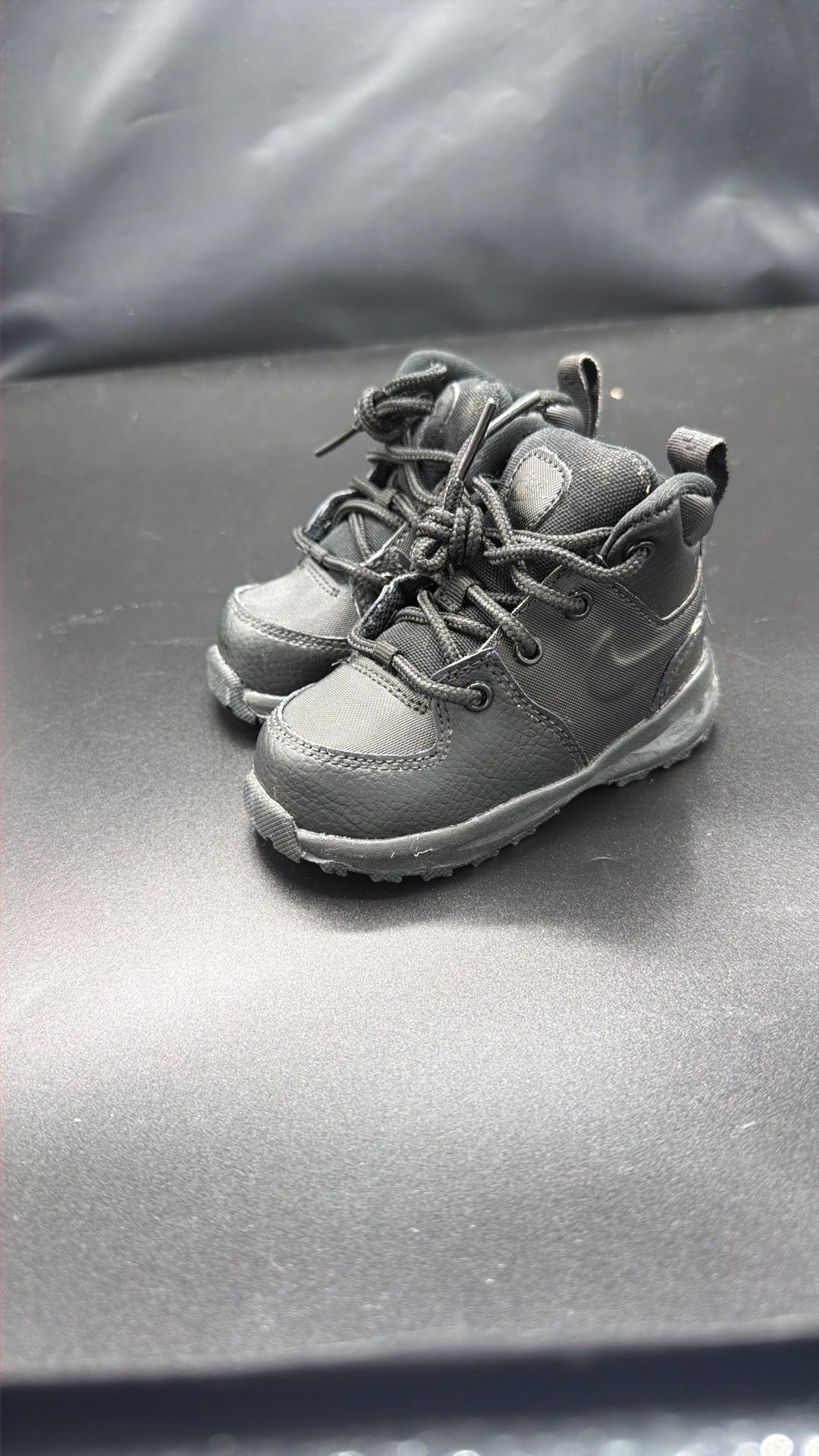 Nike Black Boots Boy Girl 5c