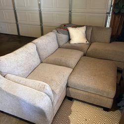 Couch w’ Ottoman 