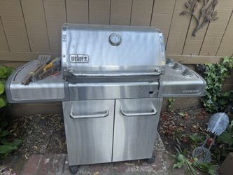 BBQ  Genesis Includes  Tank.