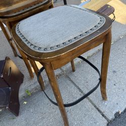 3 Bar Stools