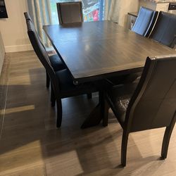 Costco Extendable Table