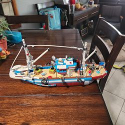 Lego Fishing Boat 