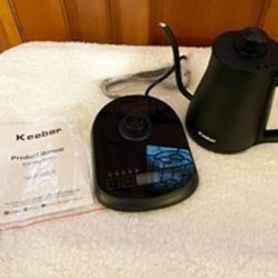 New, Firm, Keebar Electric Goodseneck Pour Over Coffee & Tea Kettle with 5  Temp Presets, Matte for Sale in Union Grove, AL - OfferUp