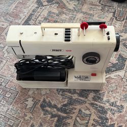 Pfaff 1209 Vintage Sowing Machine