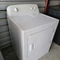 Just Like New!!! Extra Large Capacity, Whirlpool Gas Dryer!!! Very High Quality and Super Reliable!!! It Works Perfectly!!! Must See To Appreciate!!!