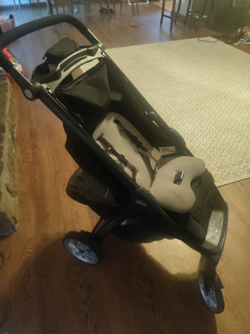 Bravo Carseat Stroller Clip Combo