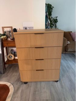 Better homes and gardens fluted 4 drawer dresser