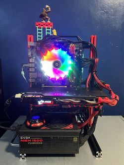 gaming pc rig inspired by donkey Kong