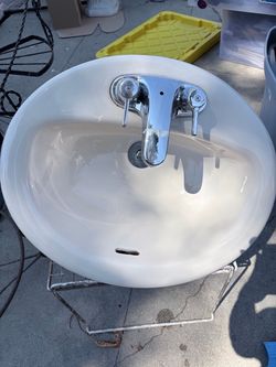 Glacier Bay Bathroom Sink with Faucet – 20” × 17”