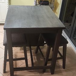 Breakfast High Top Table