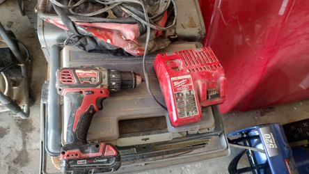 Milwaukee 18 v drill