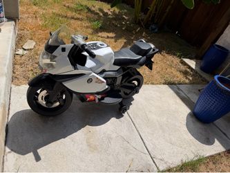 Toy bmw