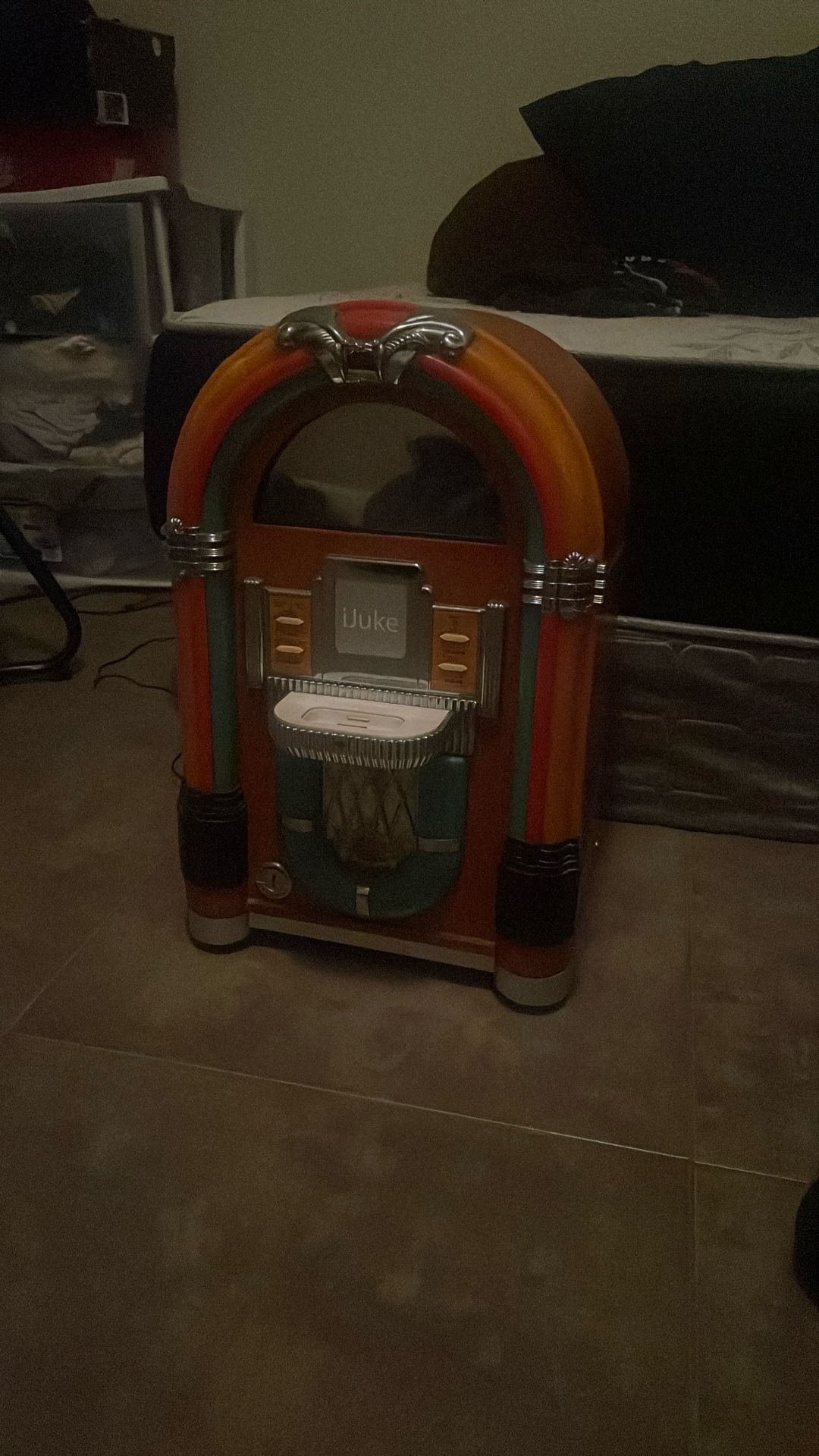 Apple Ijuke Jukebox