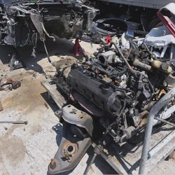 Mustang 4.6 2v Engine Sold As Is